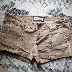 Abercrombie & Fitch Tan cargo shorts
